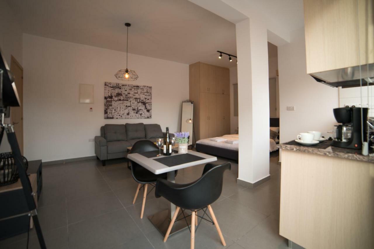 Mcplaces Holiday Apartments Paphos Buitenkant foto